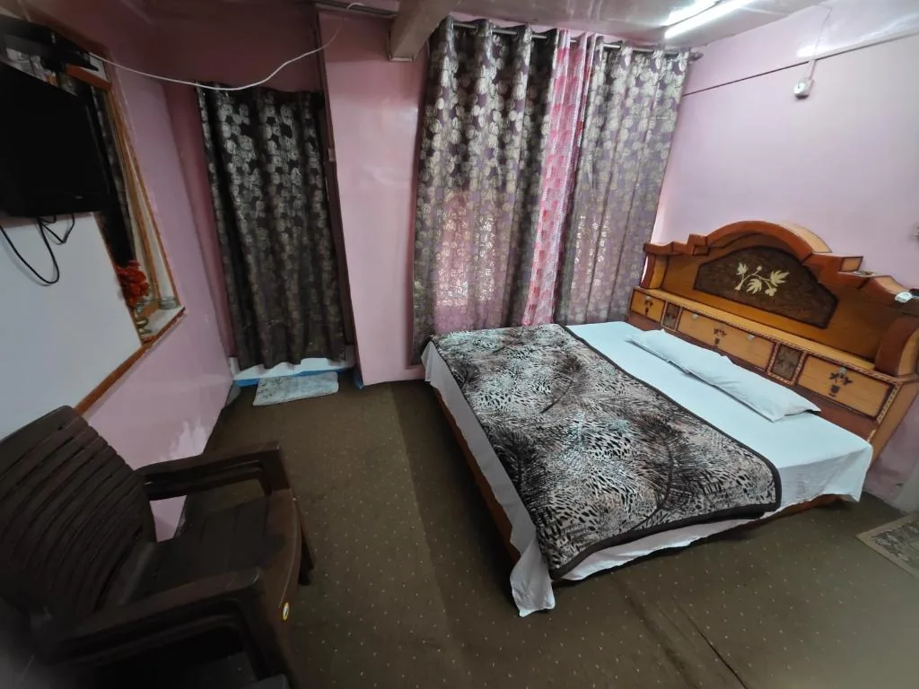 Room No. 3 — Deluxe Double Room